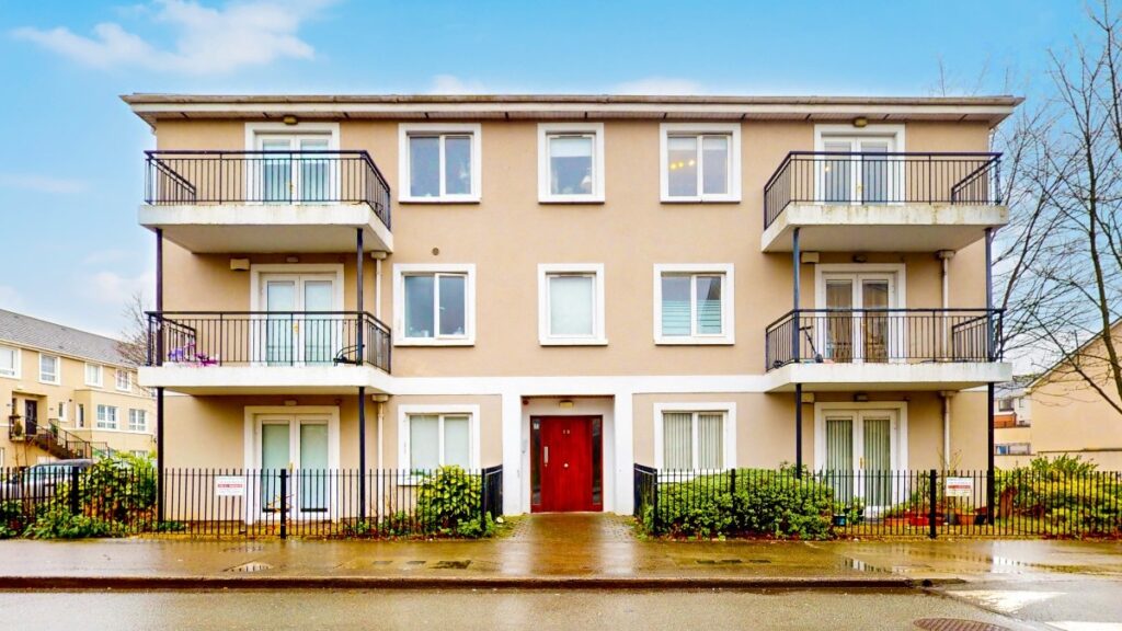 10E North street Ongar Dublin 15
