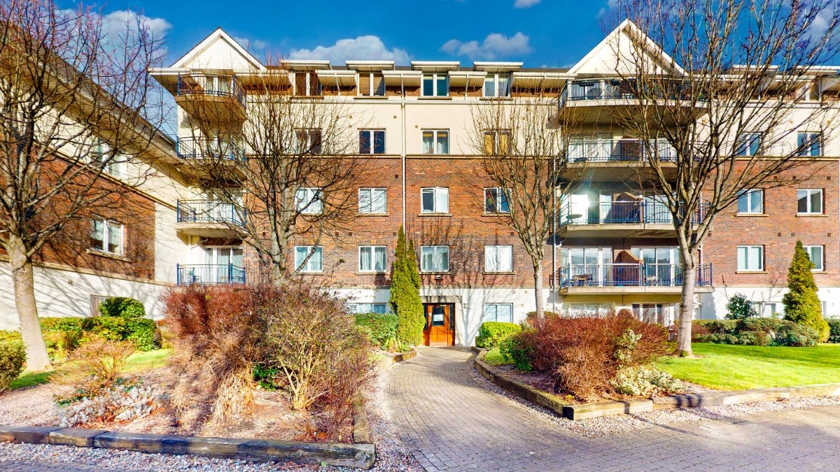 218 hampton square, Navan Road, Dublin 7