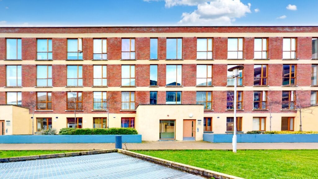 44 kilkee house malahide road, Dublin 13