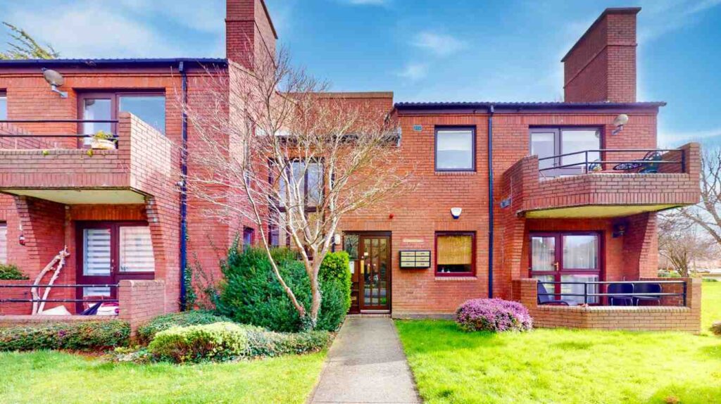 Apartment 14, The Courtyard, Castleside Drive, Dublin 14 D14PC61