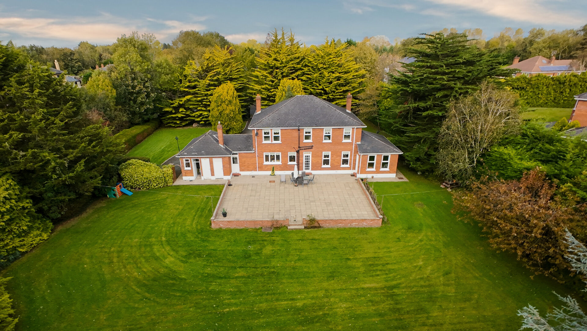 10 Homeleigh, (House Potential Site For Another Detached Property), Porterstown Road, Castleknock, Dublin 15 D15DY9P