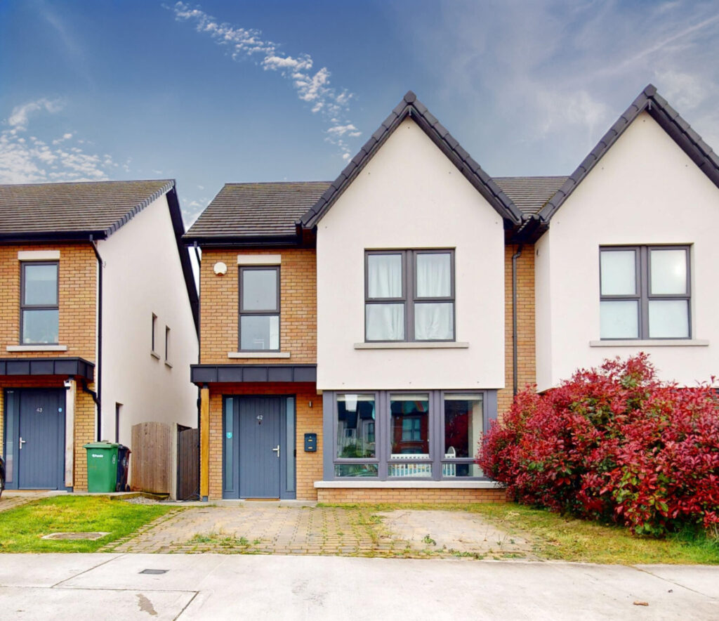 42 Hollywoodrath Drive Dublin 15 D15PPH3