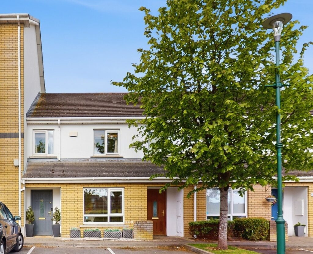 32 Saint Samson'S Square, Dublin 13